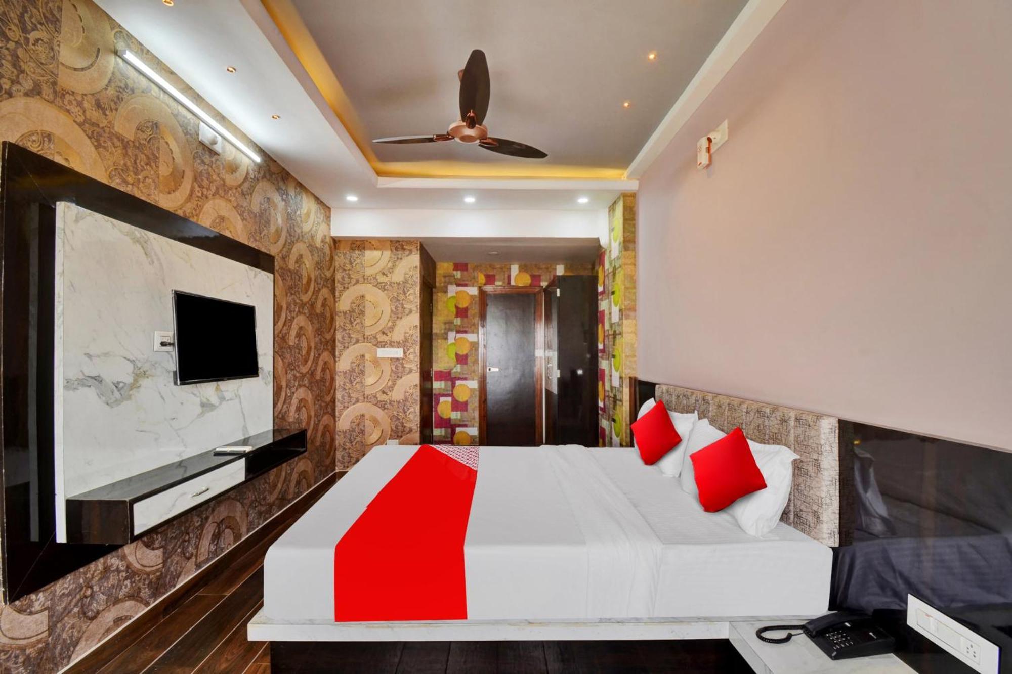 Hotel O 7 Star อุเดเปอร์ ภายนอก รูปภาพ
